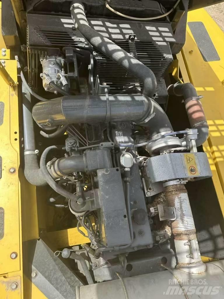 Komatsu PC 350 حفارات زحافة