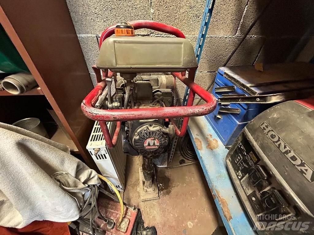 Mikasa MTR-40F دكاكات أفقية