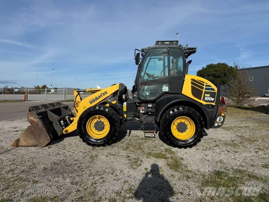 Komatsu WA 100M-7 لوادر بعجل