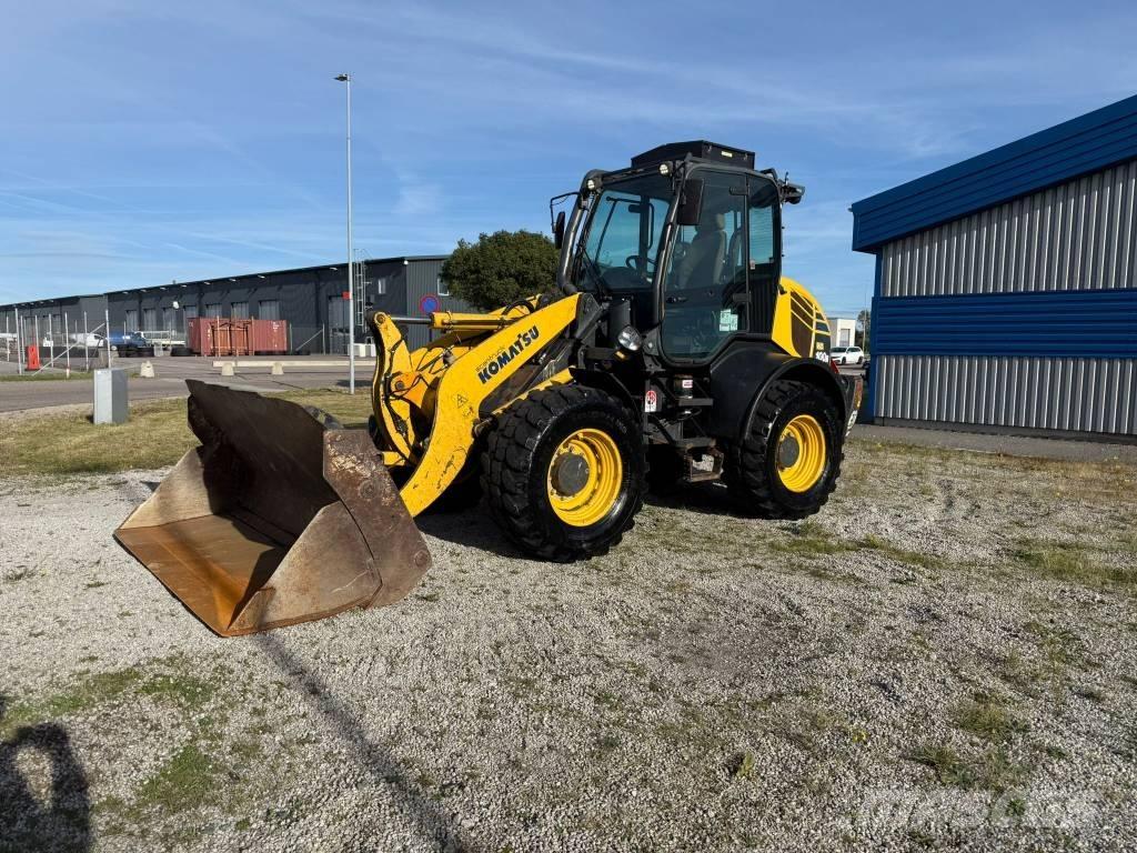 Komatsu WA 100M-7 لوادر بعجل