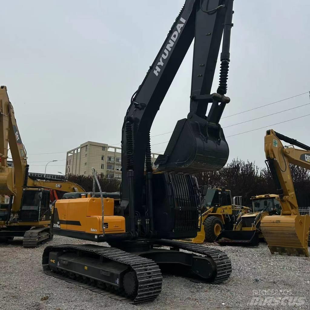 Hyundai 220VS حفارات زحافة