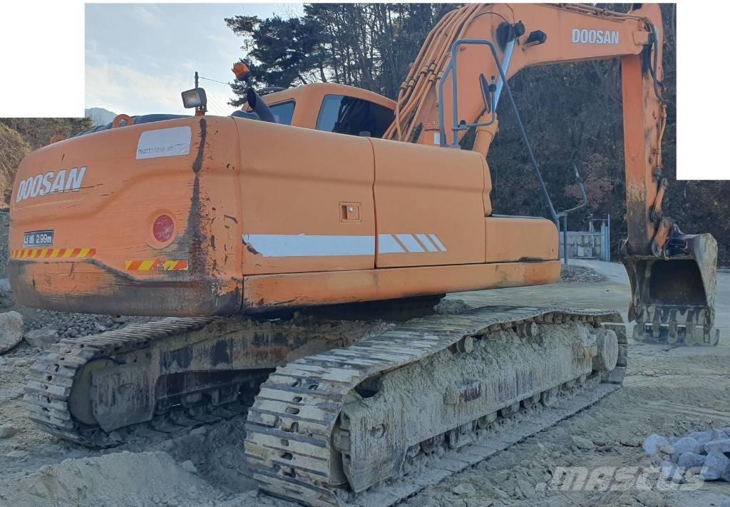 Doosan DX 220 LCA حفارات زحافة