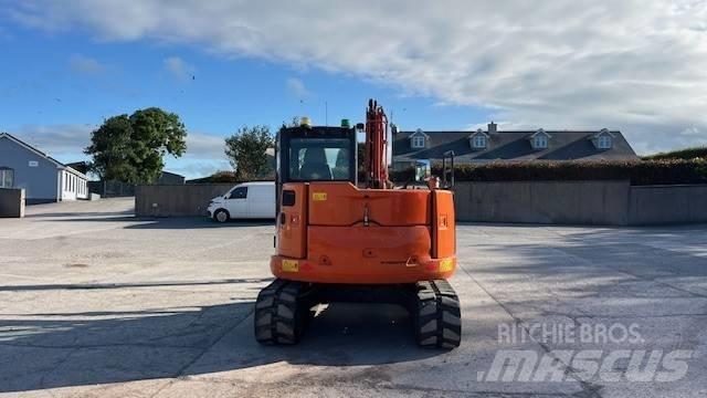 Hitachi ZX 85 US B حفارات وسط 7 طن - 12 طن