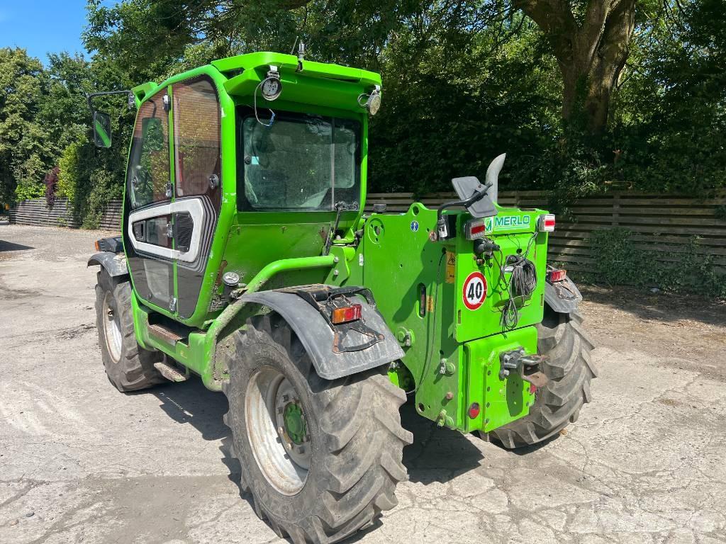 Merlo 38.7 معدات مناولة لأغراض الزراعة