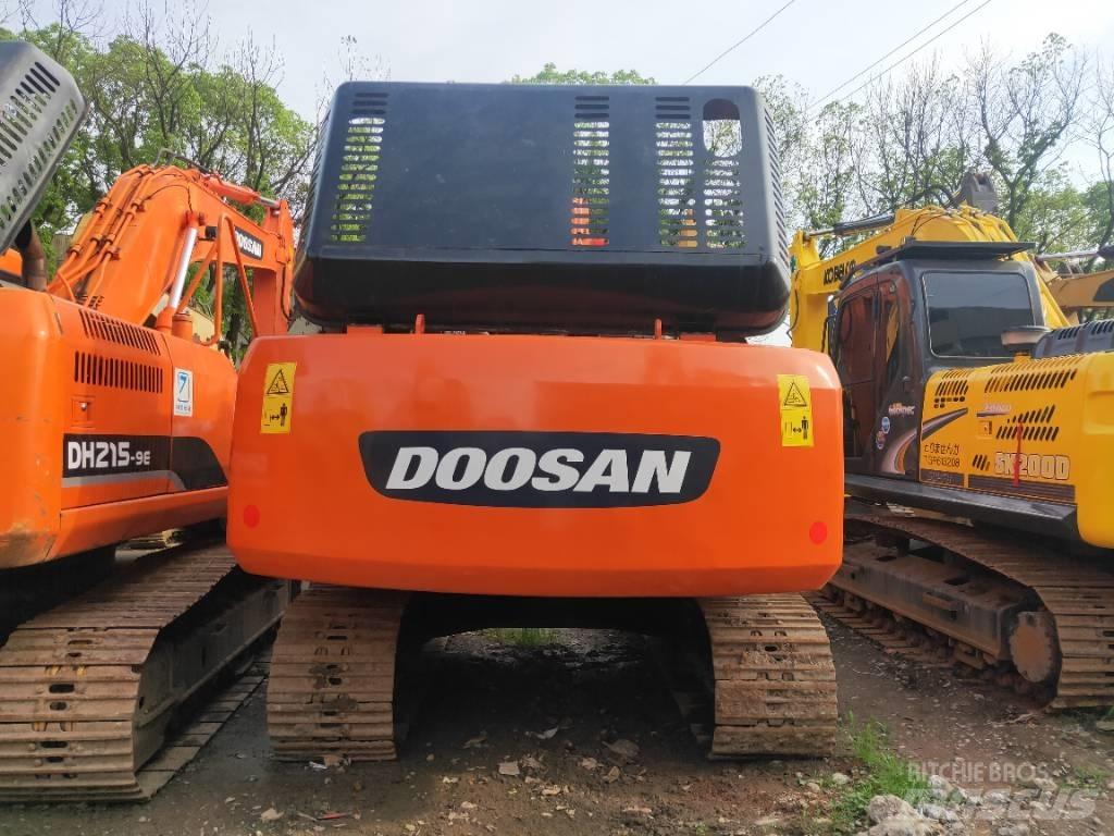 Doosan DH 215-9 حفارات زحافة