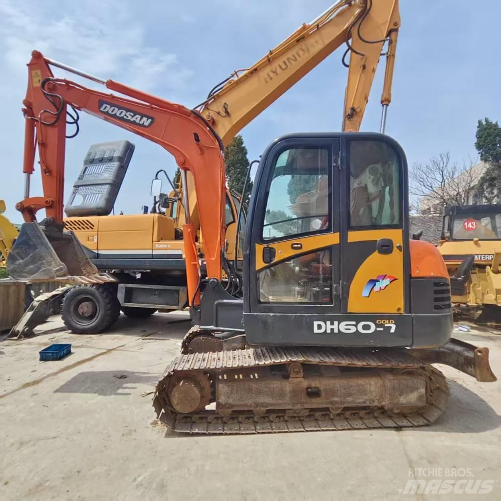 Doosan DH 60-7 حفارات صغيرة أقل من 7 طن (حفارات صغيرة)