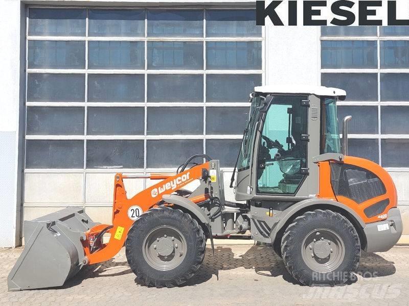 Atlas AR 420 لوادر بعجل