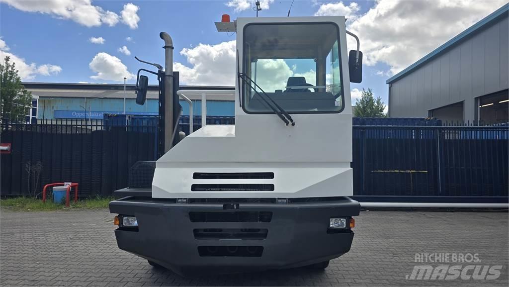 Terberg YT220 جرارات صالات المطارات