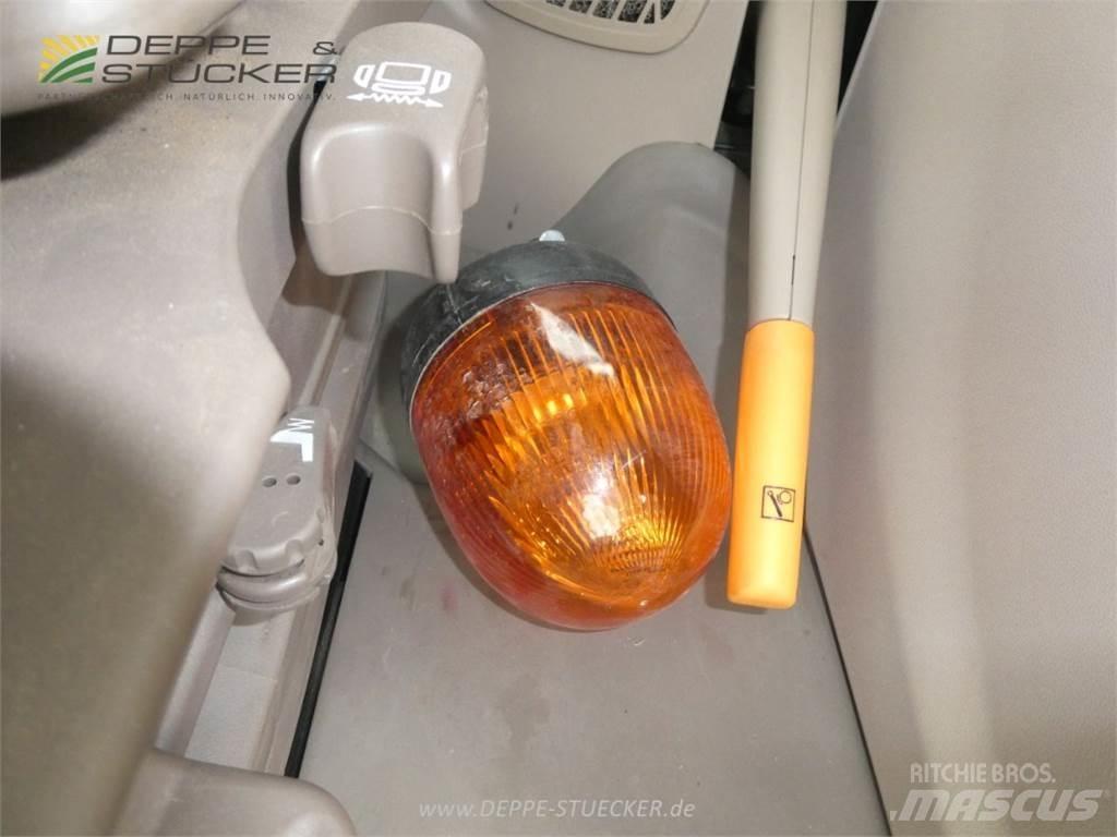 John Deere 6R 230 الجرارات