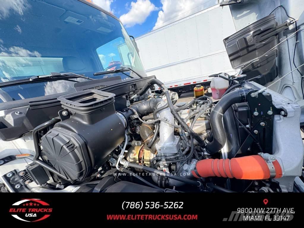 Hino 268 شاحنات ذات هيكل صندوقي
