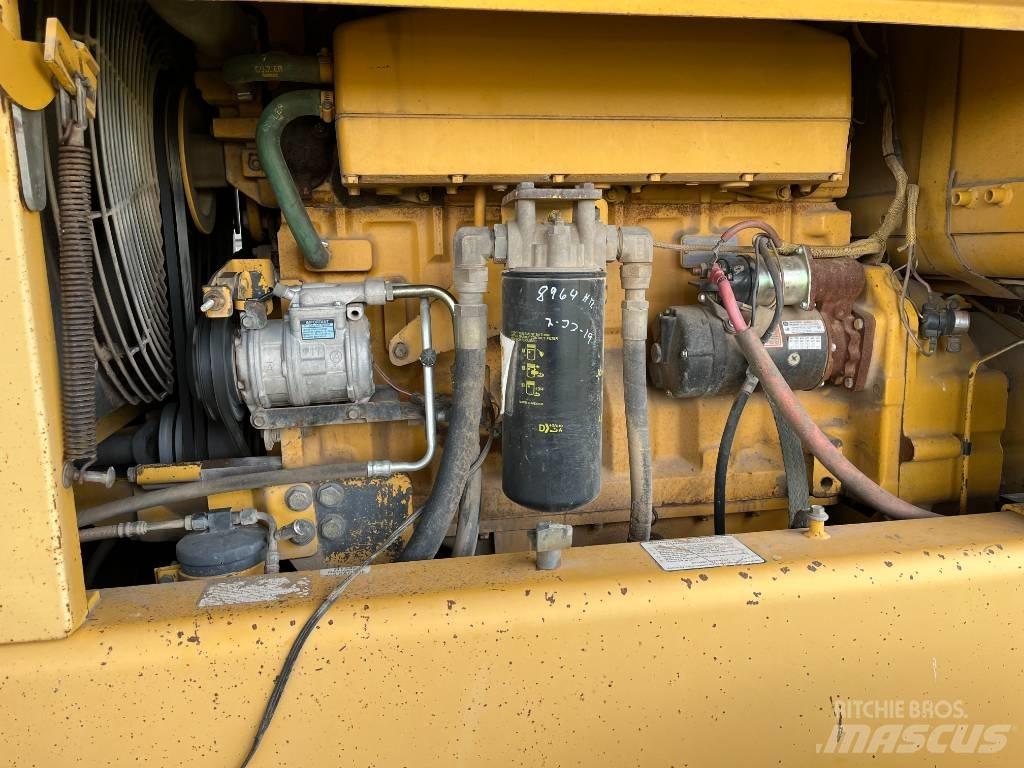 John Deere 770 BH معدات تمهيد الطرق
