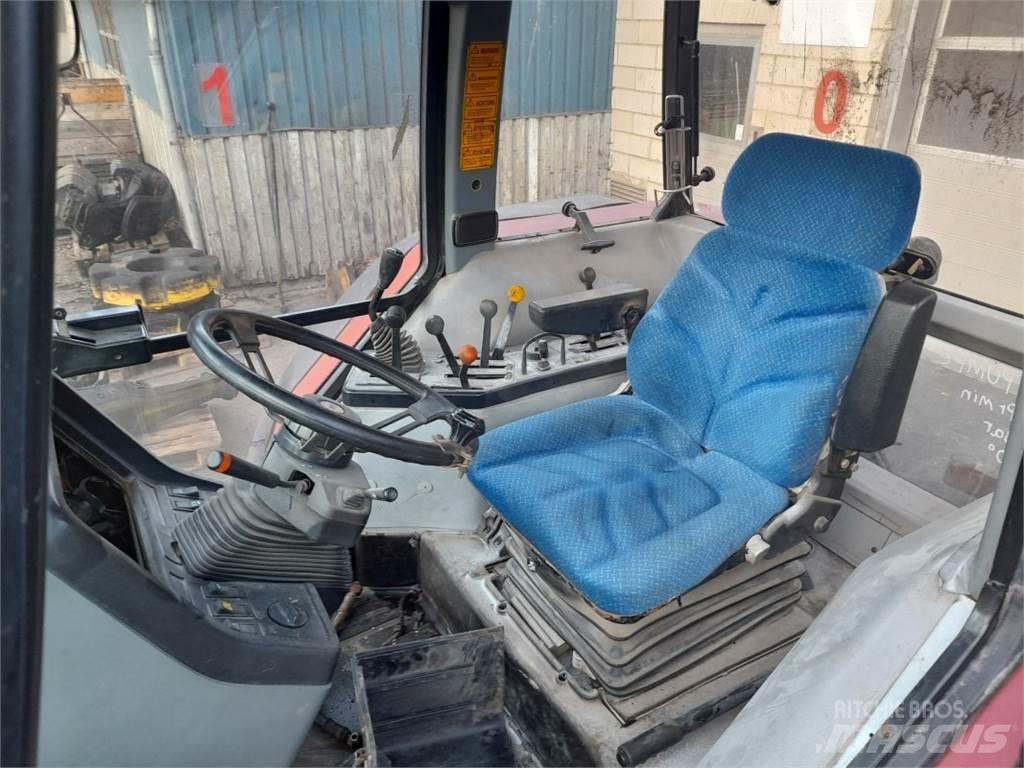 Case IH 5140 الجرارات