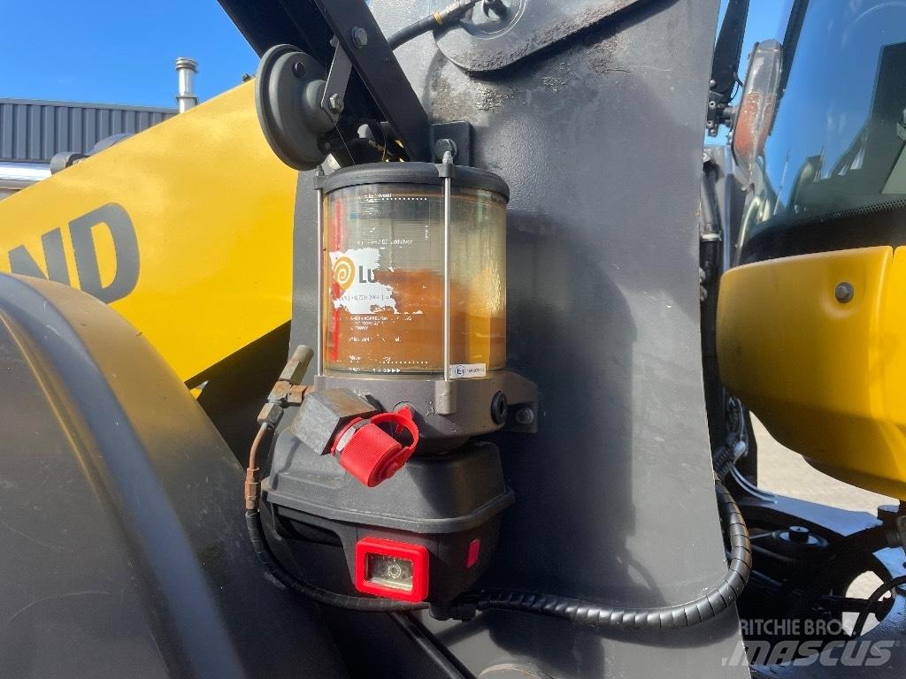New Holland W 190 لوادر بعجل