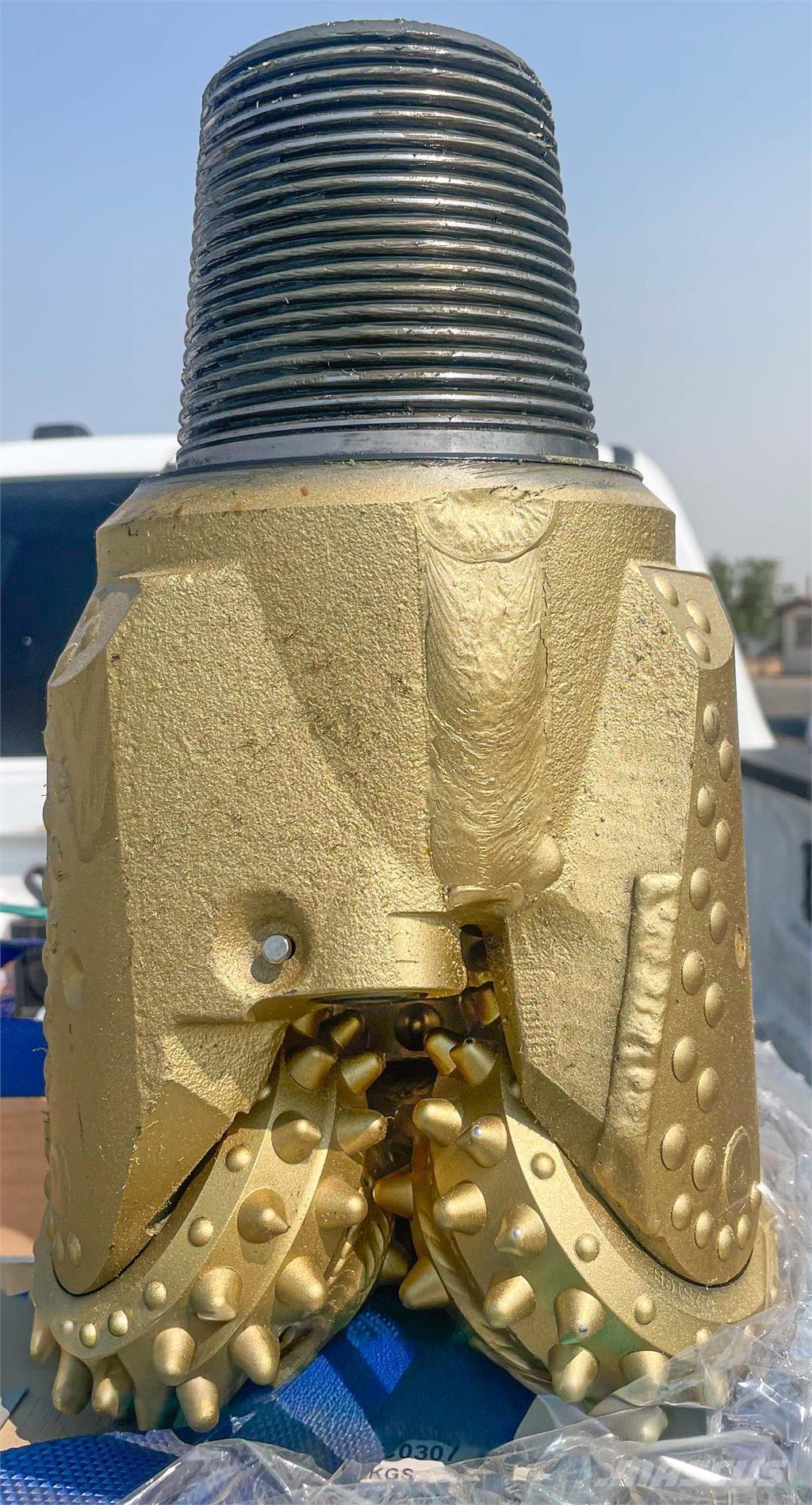 Sandvik  ملحقات وقطع غيار معدات الحفر