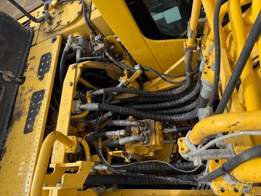 Komatsu PC 360 LC-10 حفارات زحافة