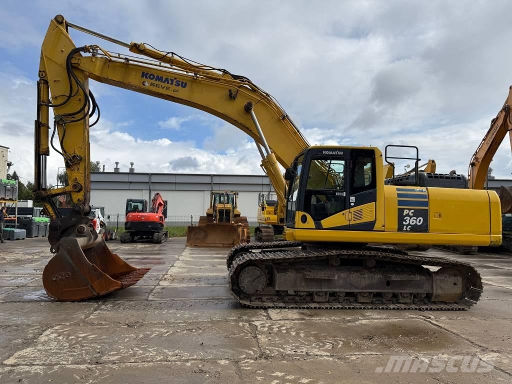 Komatsu PC 360 LC-10 حفارات زحافة