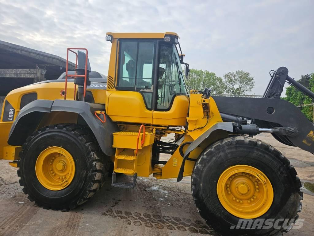 Volvo L 110 H لوادر بعجل
