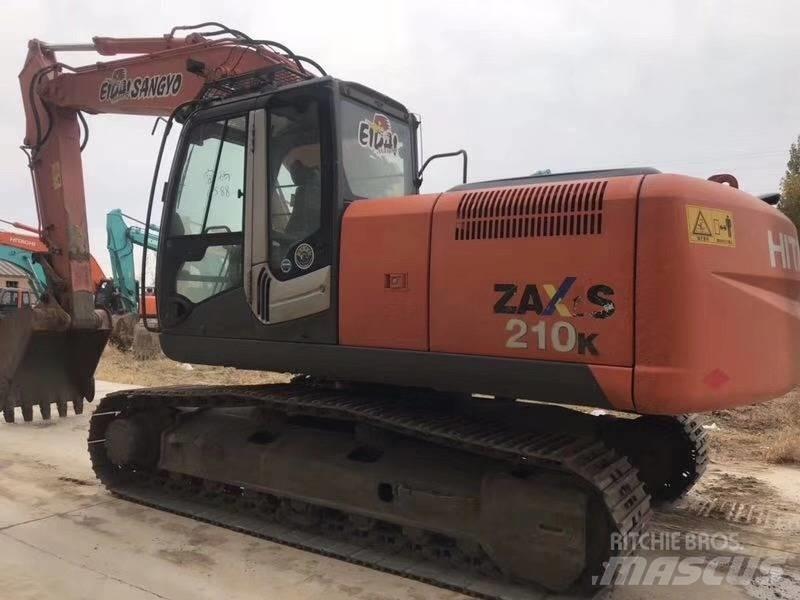 Hitachi zx210 حفارات زحافة