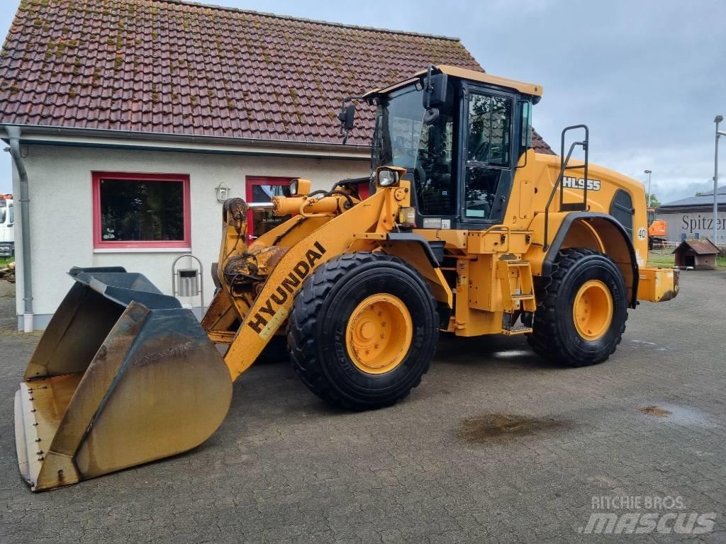 Hyundai HL 955 A لوادر بعجل