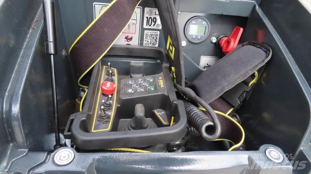 Bomag BMP 8500 مداحل متنوعة
