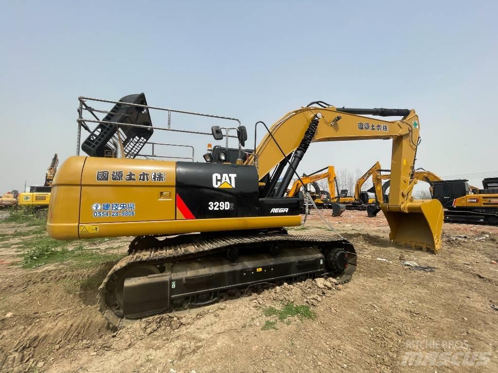 CAT 329D2 حفارات زحافة