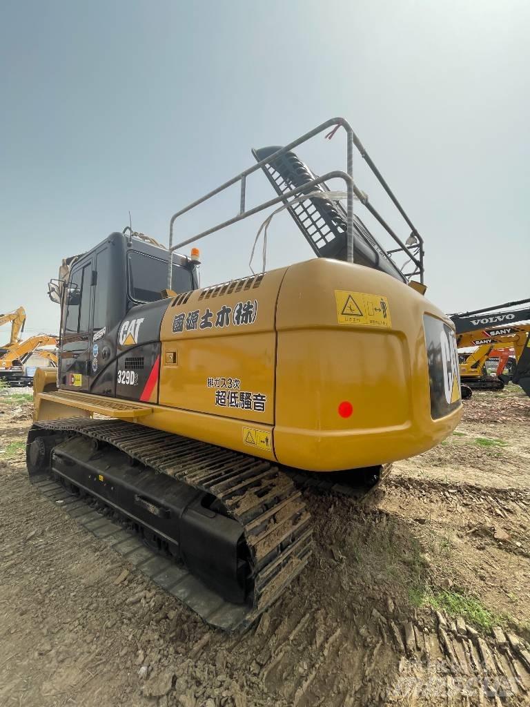 CAT 329D2 حفارات زحافة