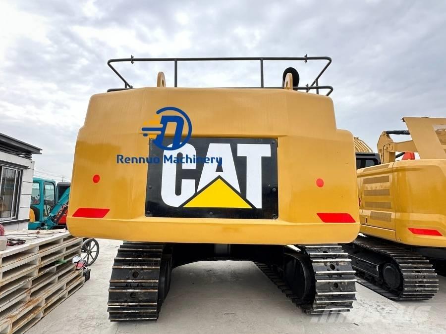 CAT 349 D2L حفارات زحافة