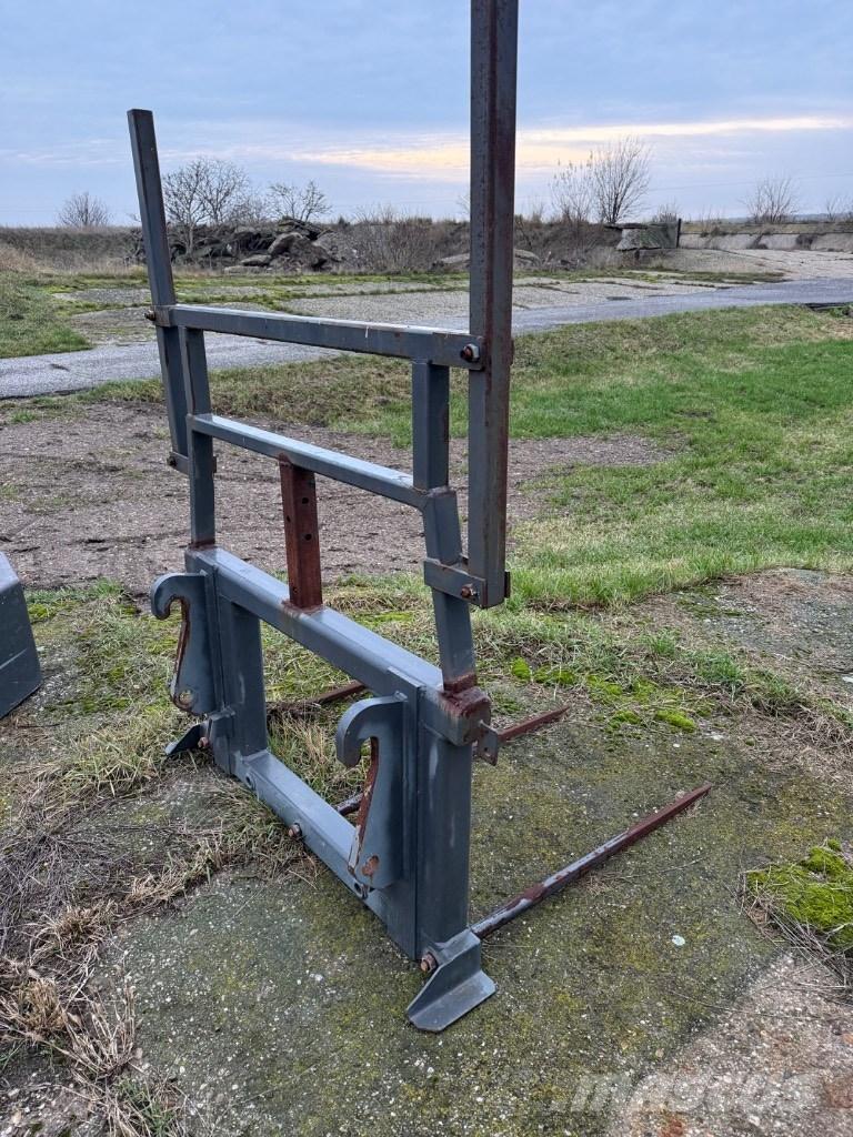 Kramer KT 276 ملحقات أخرى للحفر والتحميل