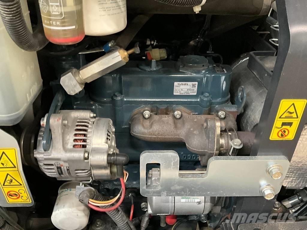 Kubota KX 019-4 حفارات صغيرة أقل من 7 طن (حفارات صغيرة)