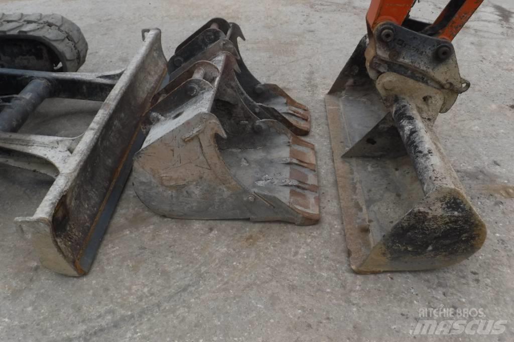 Hitachi ZX 48 U-6 حفارات صغيرة أقل من 7 طن (حفارات صغيرة)