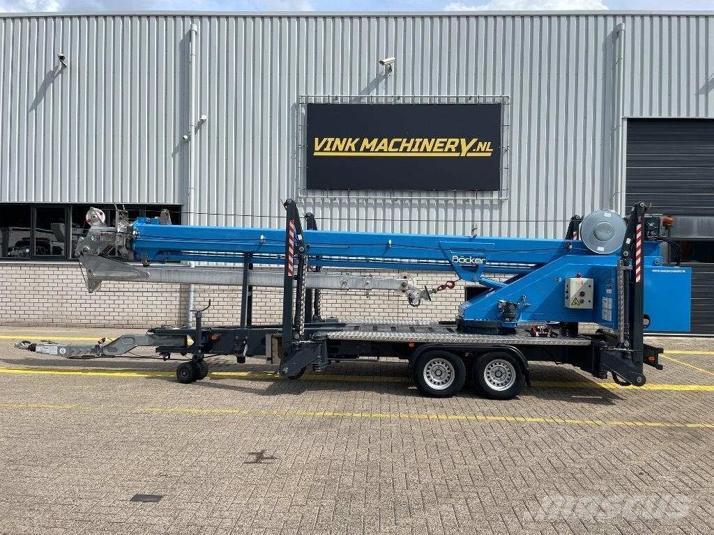Böcker AHK 30/1500 رافعات صالحة لكل أنواع الطرق