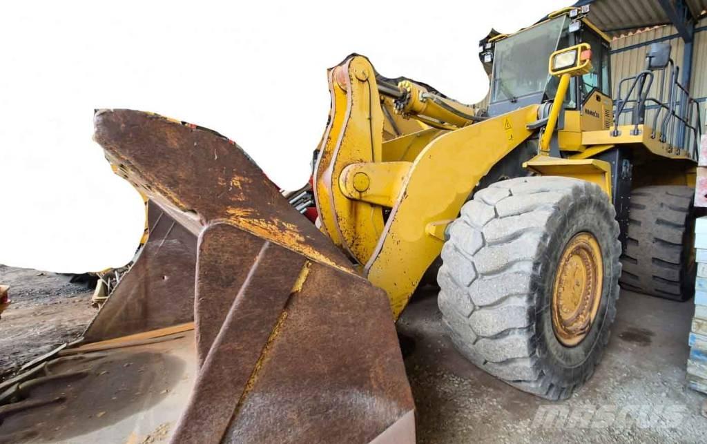 Komatsu WA 600-6 لوادر بعجل