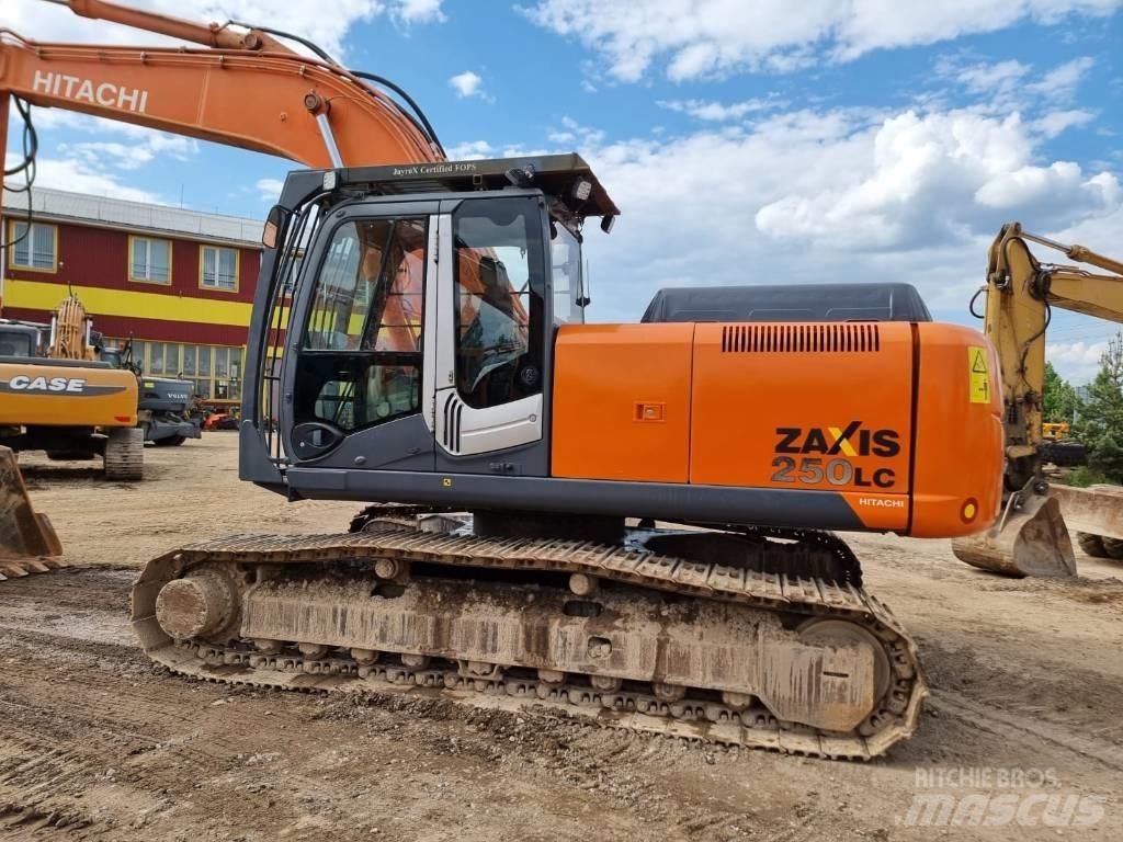 Hitachi ZX 250 LC-3 حفارات زحافة