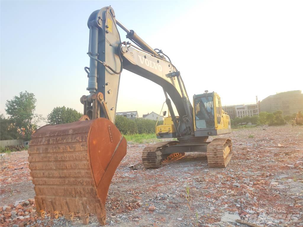 Volvo EC 360 B LC حفارات زحافة