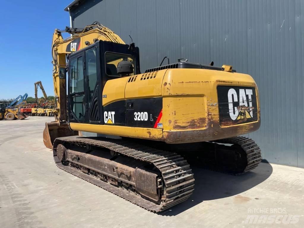 CAT 320D L حفارات زحافة