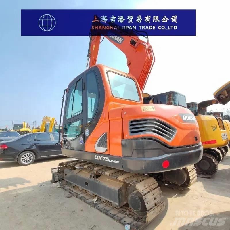 Doosan DX 75-9 C حفارات زحافة