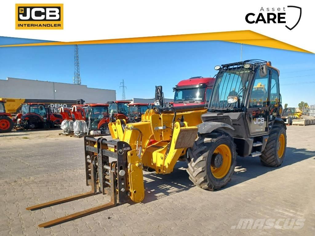 JCB 535-125 مناولات متداخلة