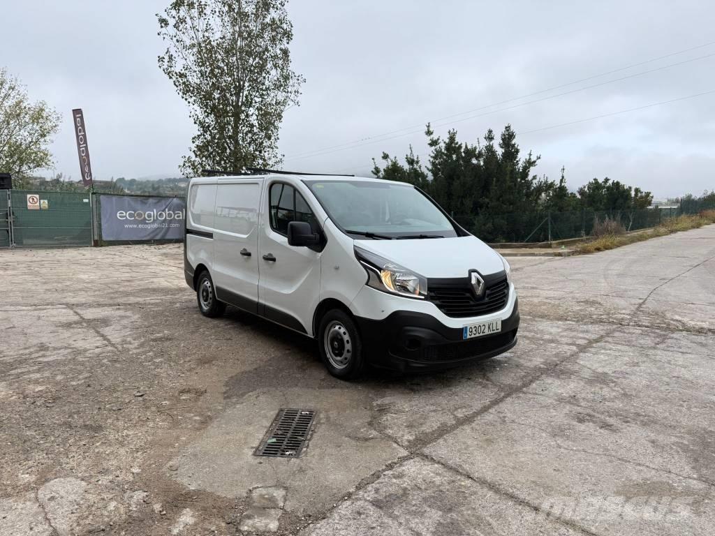 Renault Trafic شاحنة مقفلة
