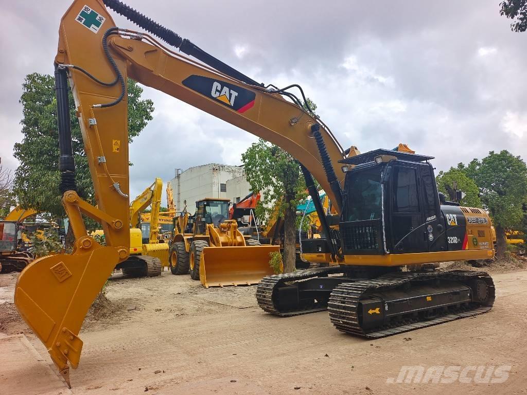 CAT 320D2GC حفارات زحافة