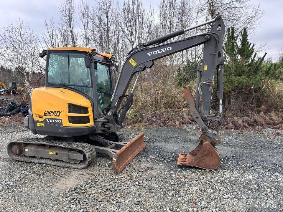 Volvo ECR 40 D حفارات صغيرة أقل من 7 طن (حفارات صغيرة)