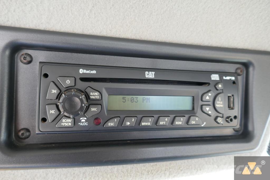 CAT 962K لوادر بعجل