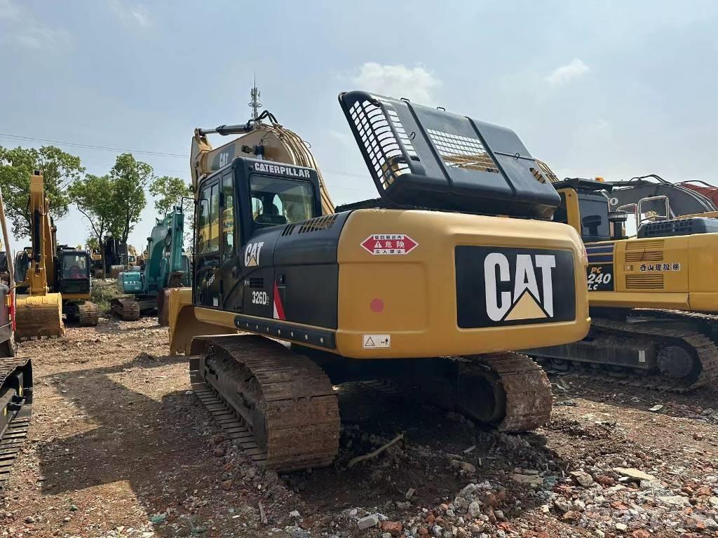 CAT 326D حفارات زحافة