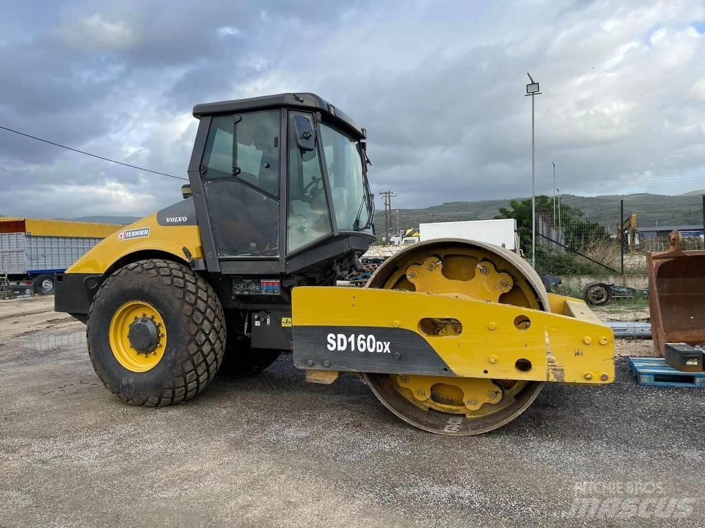 Volvo SD 160 D X مداحل أحادية الأسطوانة