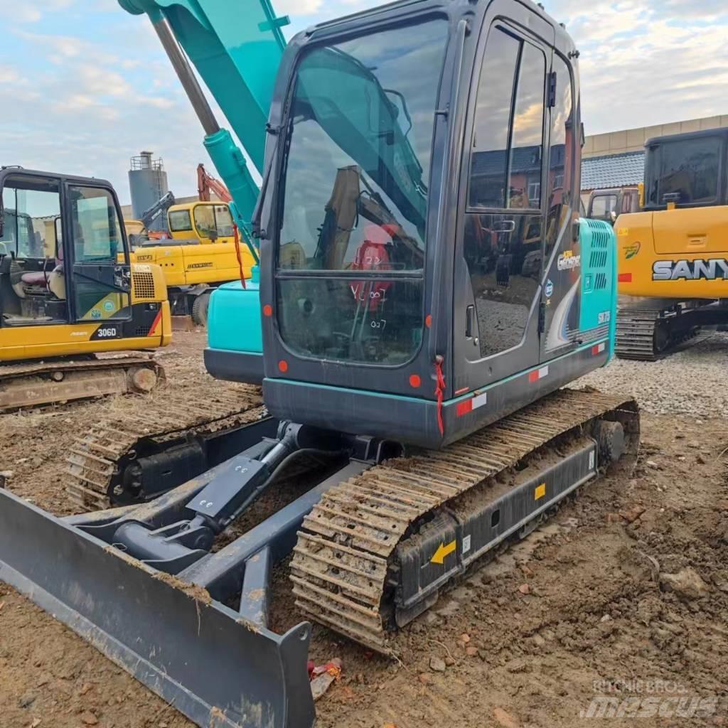 Kobelco SK 75 حفارات زحافة