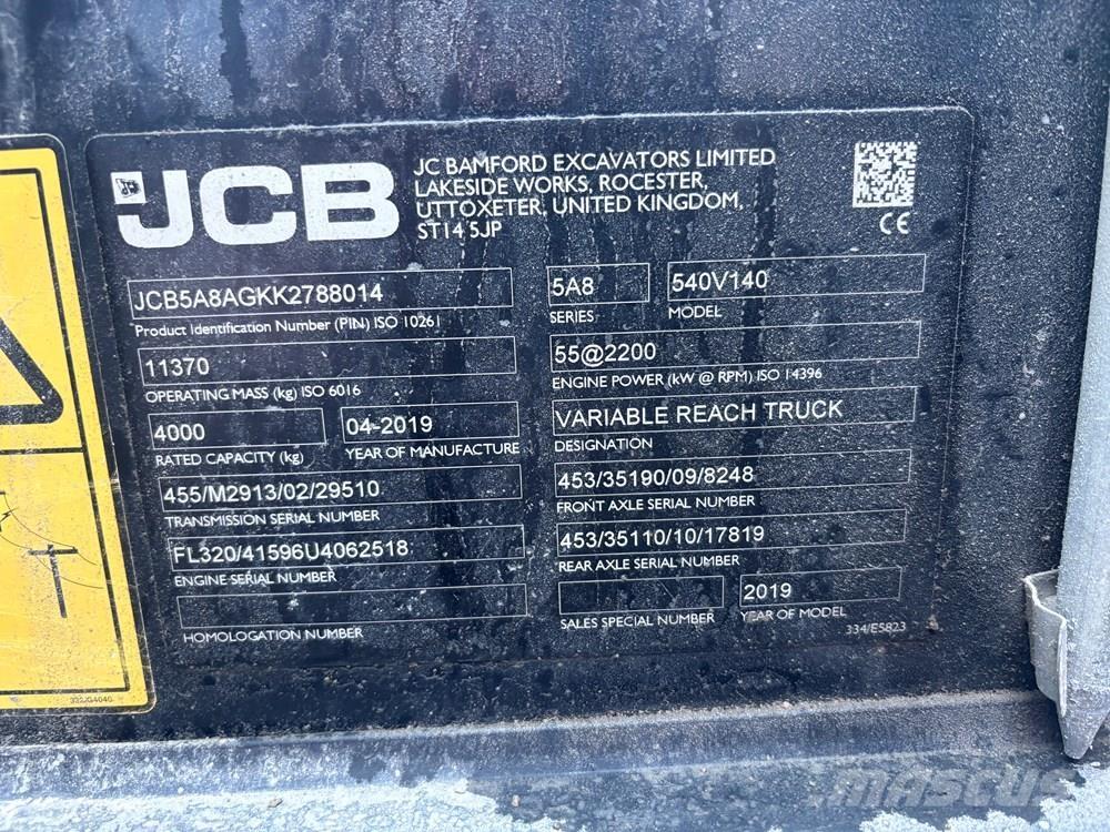 JCB 540V140 مناولات متداخلة