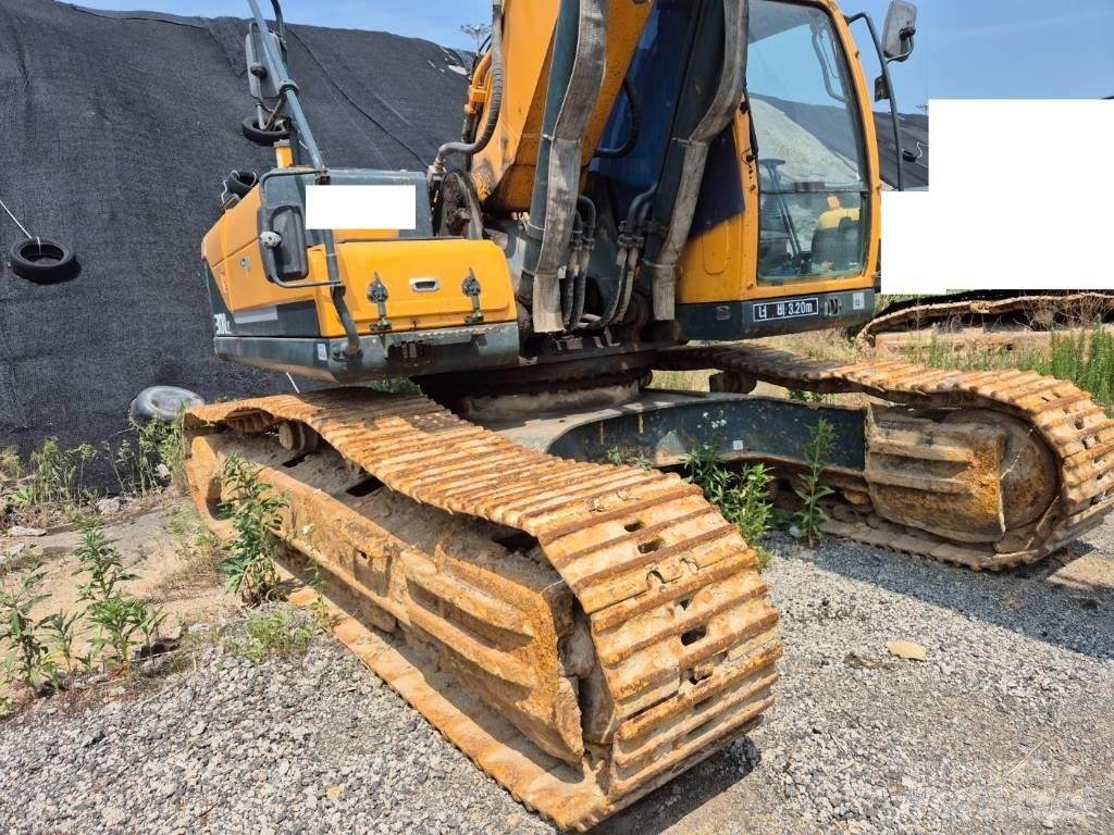 Hyundai Robex 300 LC حفارات زحافة