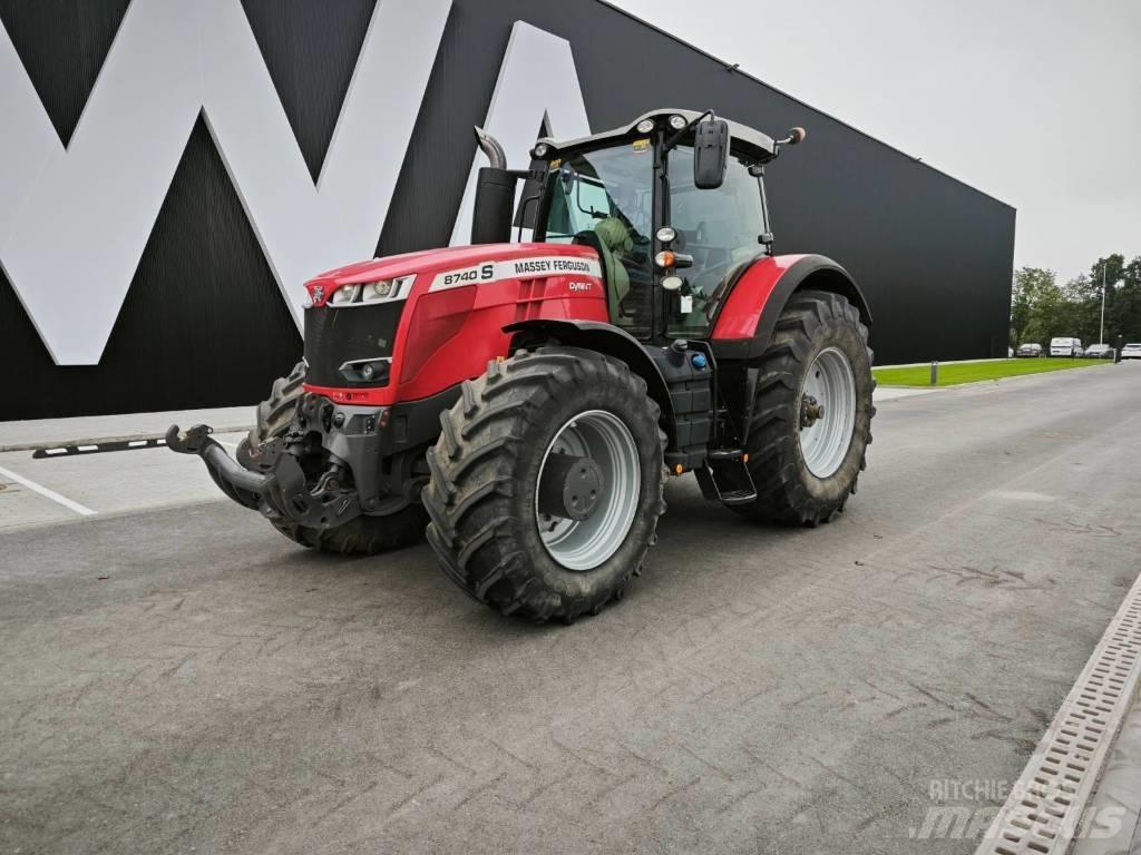 Massey Ferguson 8740 الجرارات