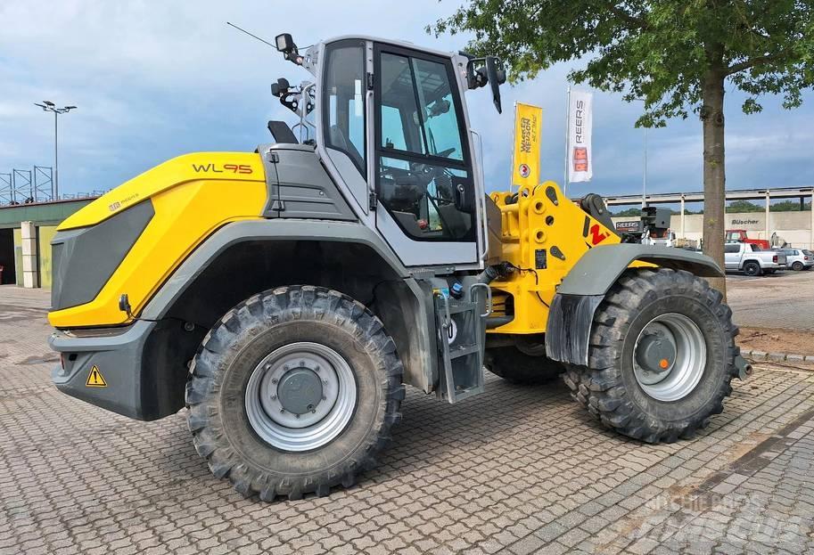 Wacker Neuson WL 95 لوادر بعجل