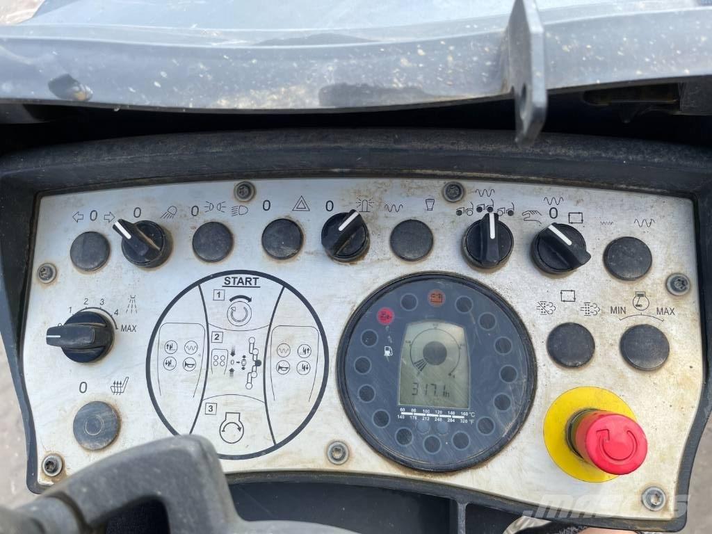 Bomag BW 120 AD-5 مداحل ثنائية الاسطوانة