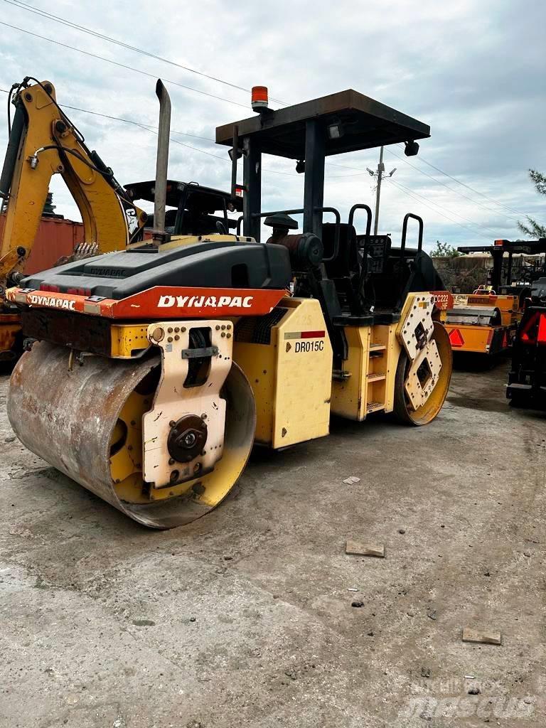 Dynapac CC 222 HF مداحل ثنائية الاسطوانة